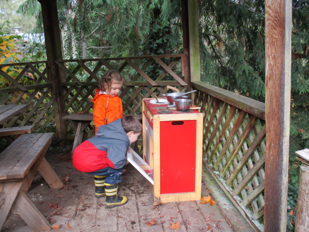 play kitchen outside